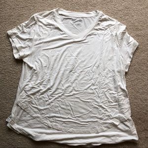 Latched Mama V Neck Boyfriend Nursing Tee